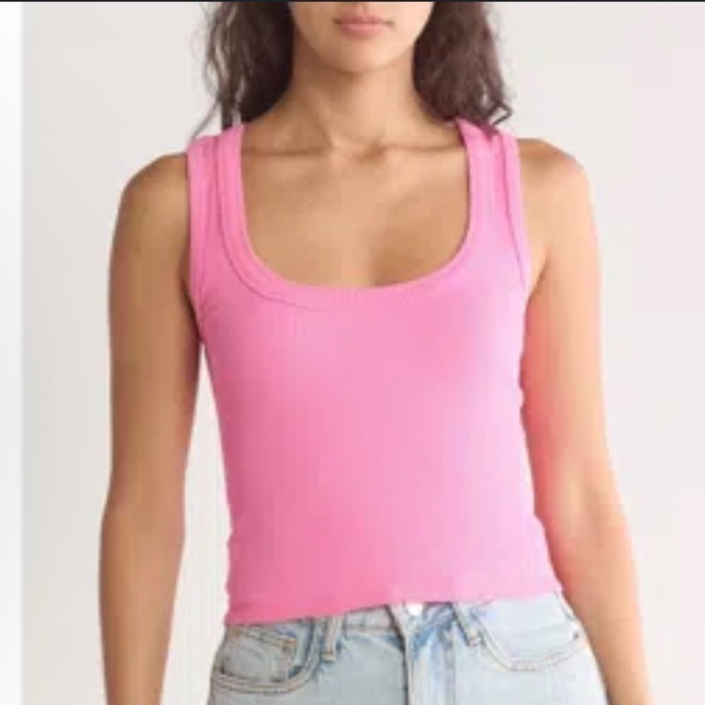 ⭐️ 3 For $15 Elodie Pink Sleeveless Women's Top